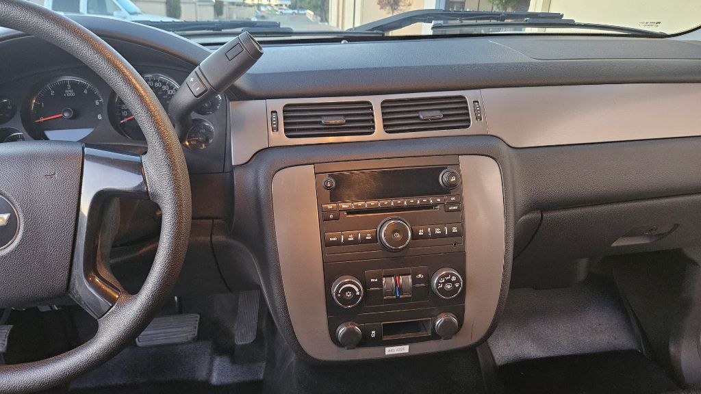 CHEVROLET TAHOE 2013 CHEVROLET TAHOE 1GNLC2E06DR262879