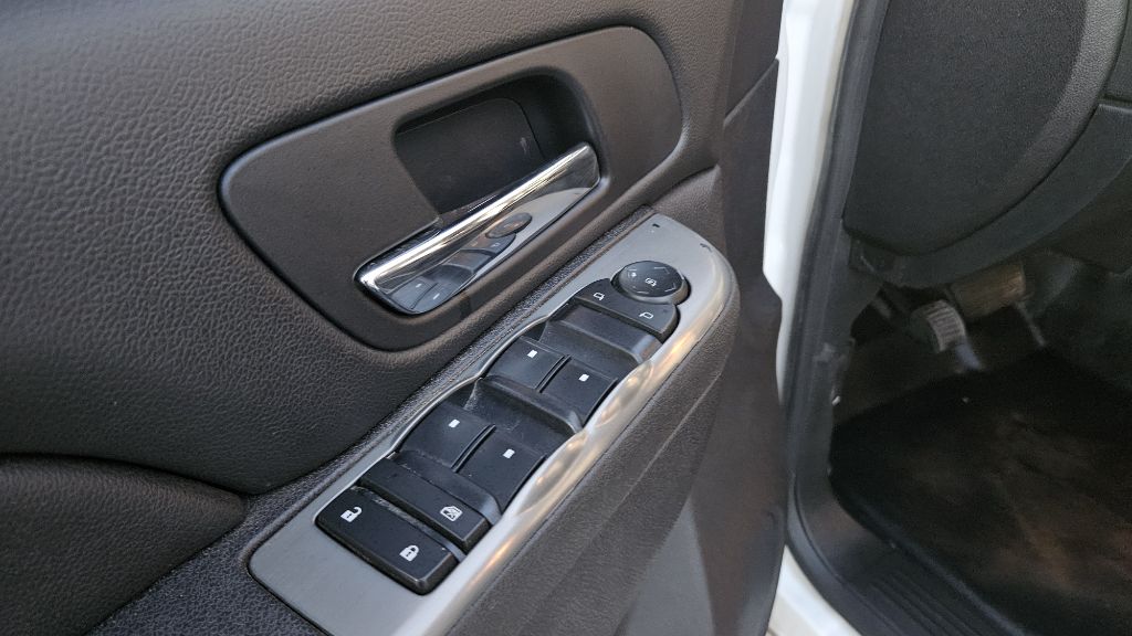CHEVROLET TAHOE 2013 CHEVROLET TAHOE 1GNLC2E06DR262879