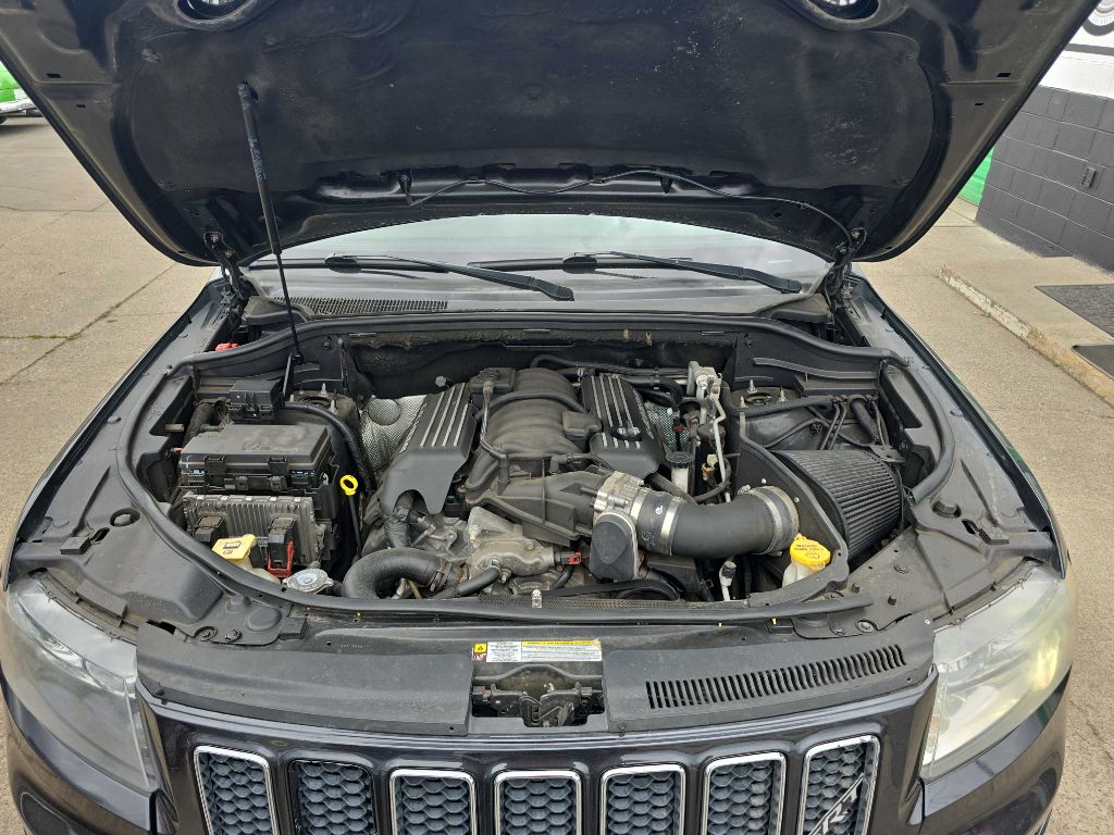 Photo 18 of this JEEP GRAND CHEROKEE