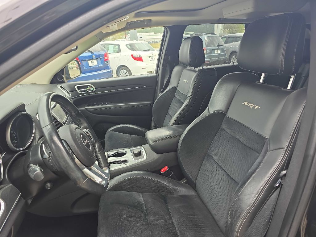 Photo 9 of this JEEP GRAND CHEROKEE