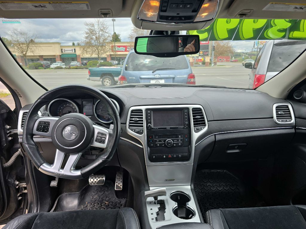 Photo 13 of this JEEP GRAND CHEROKEE
