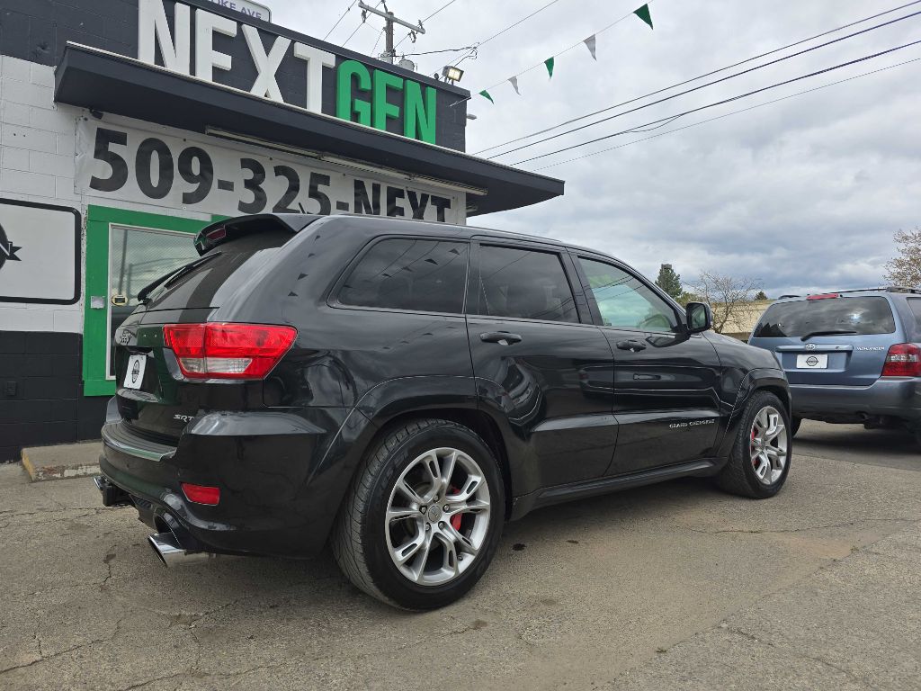 Photo 2 of this JEEP GRAND CHEROKEE