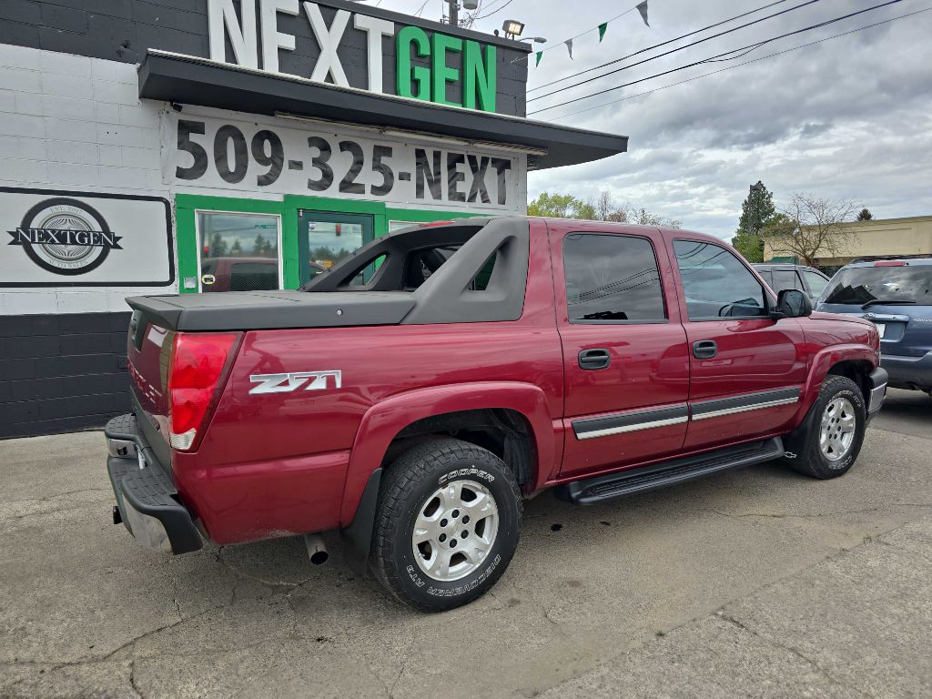 Photo 2 of this CHEVROLET AVALANCHE