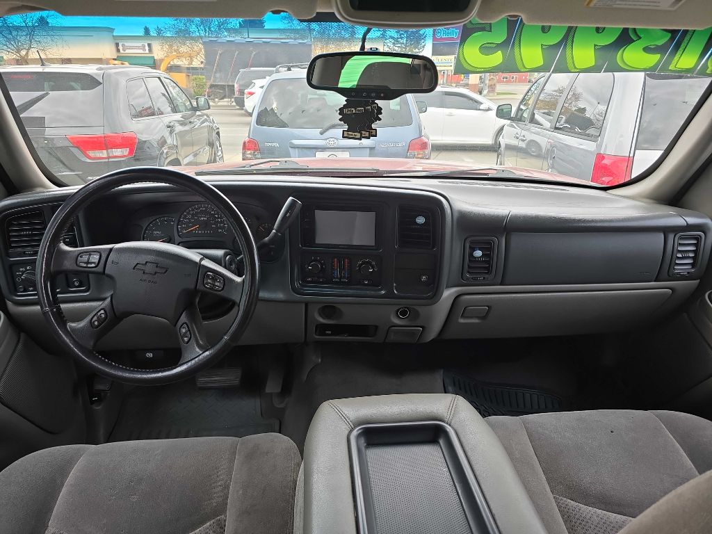 Photo 13 of this CHEVROLET AVALANCHE