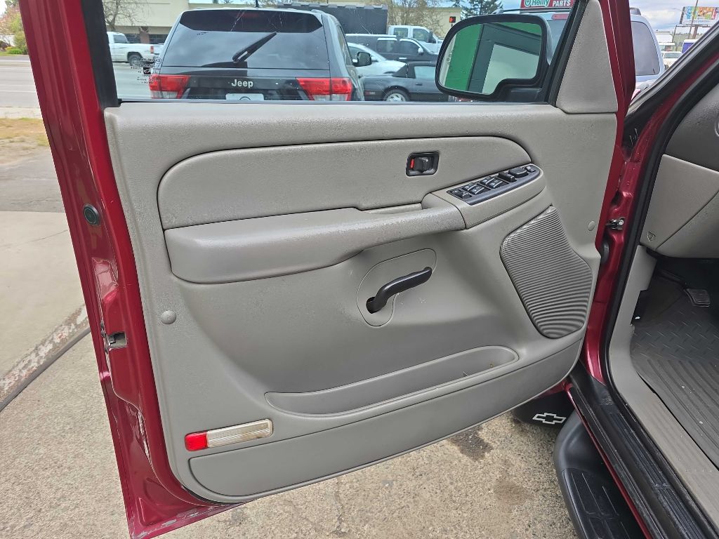 Photo 10 of this CHEVROLET AVALANCHE