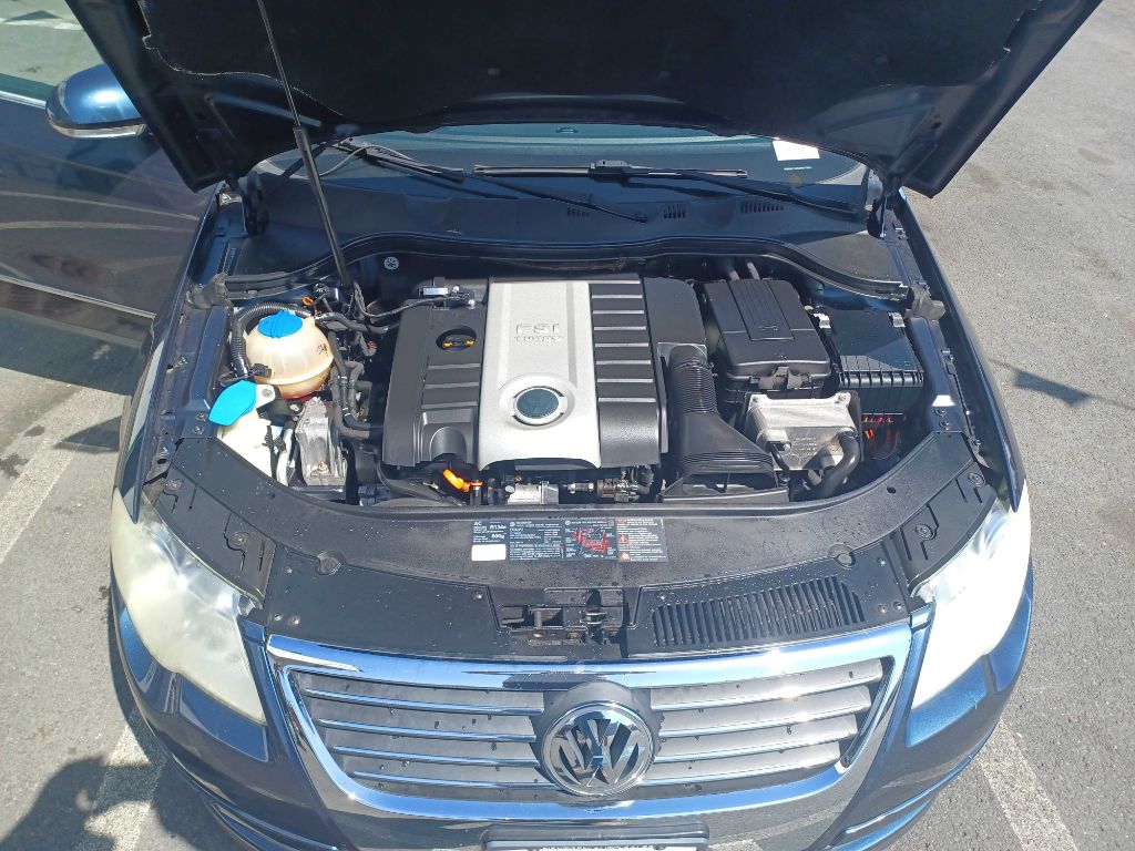 Photo 17 of this VOLKSWAGEN PASSAT
