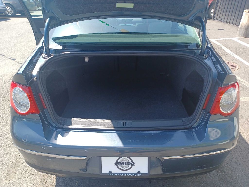 Photo 14 of this VOLKSWAGEN PASSAT