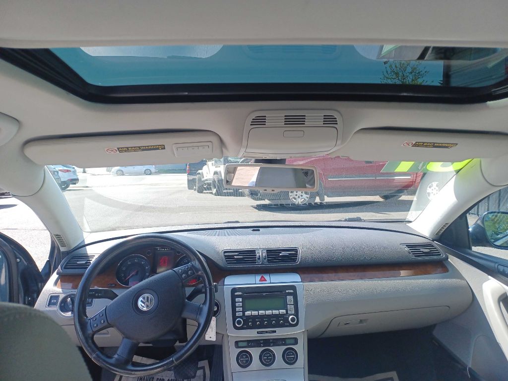 Photo 13 of this VOLKSWAGEN PASSAT