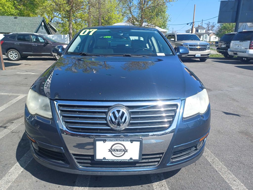 Photo 8 of this VOLKSWAGEN PASSAT