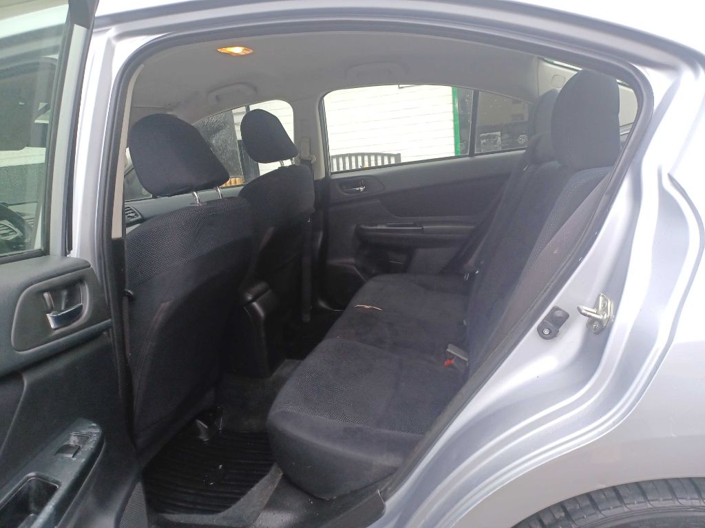 Photo 11 of this SUBARU IMPREZA