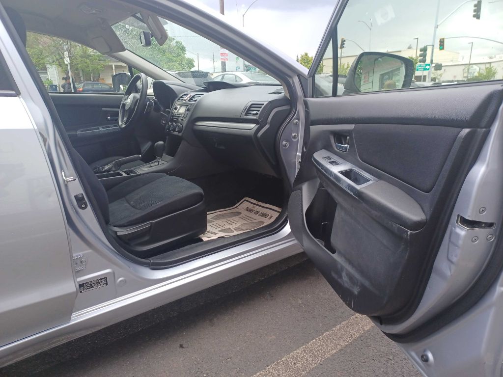 Photo 15 of this SUBARU IMPREZA