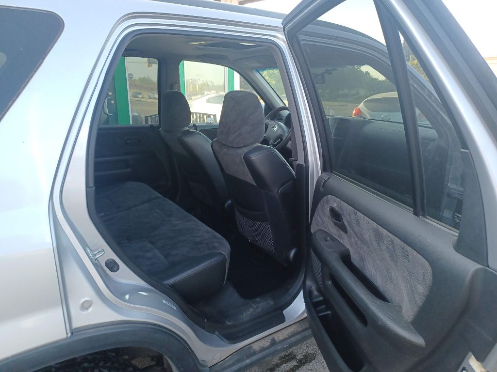 Photo 15 of this HONDA CR-V