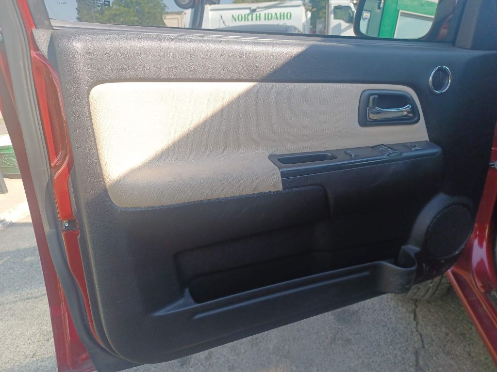 Photo 10 of this CHEVROLET COLORADO