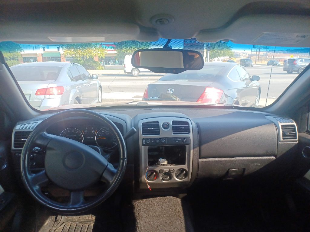 Photo 12 of this CHEVROLET COLORADO