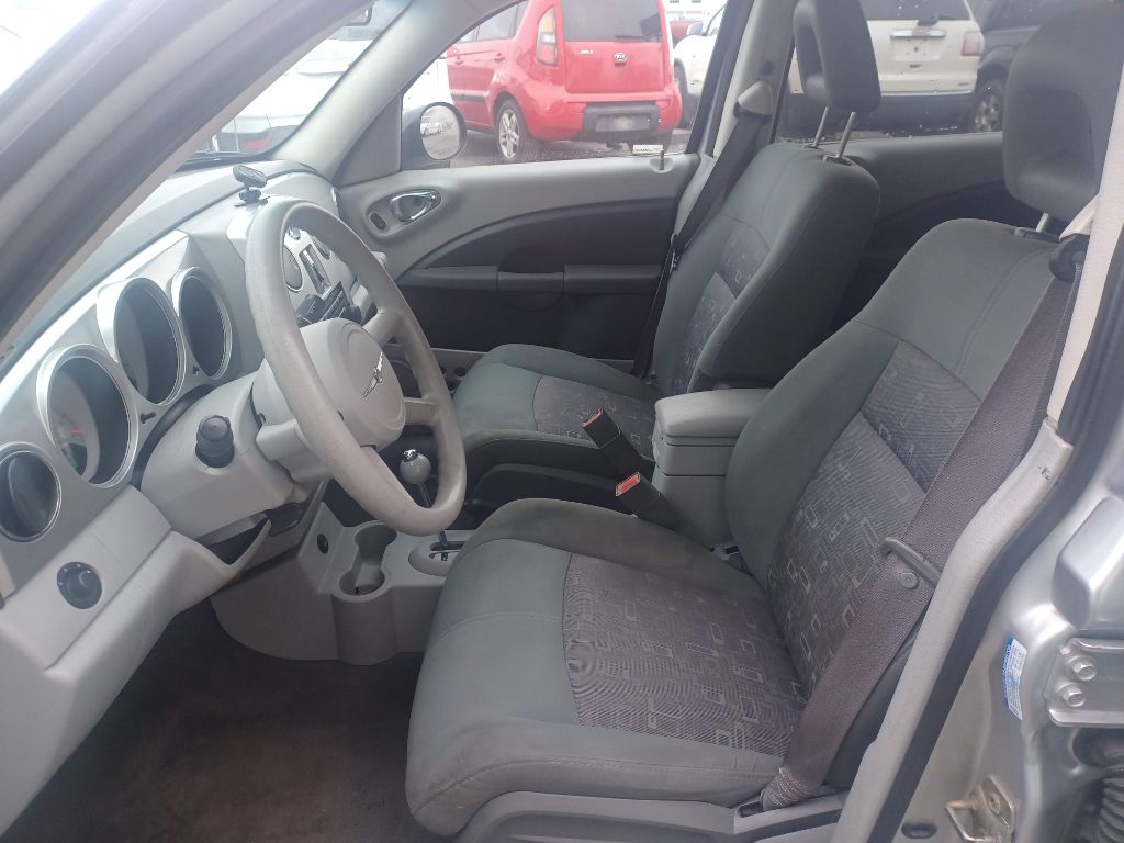 Photo 9 of this CHRYSLER PT CRUISER