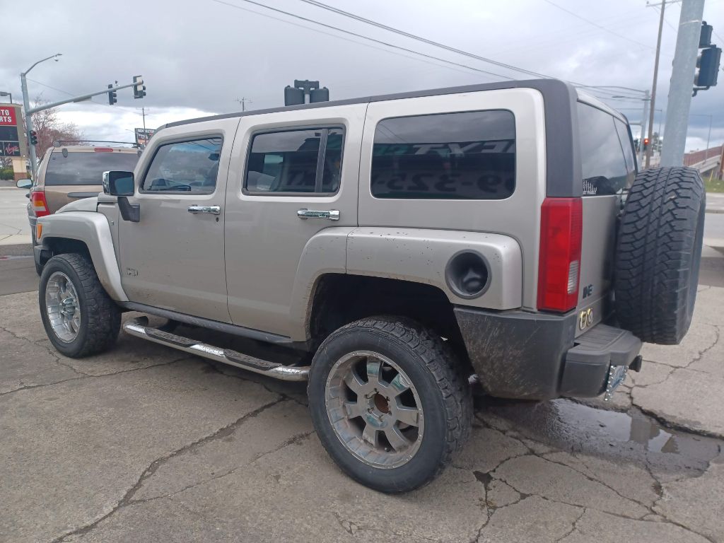 Photo 7 of this HUMMER H3