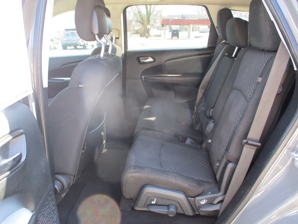 Photo 11 of this DODGE JOURNEY