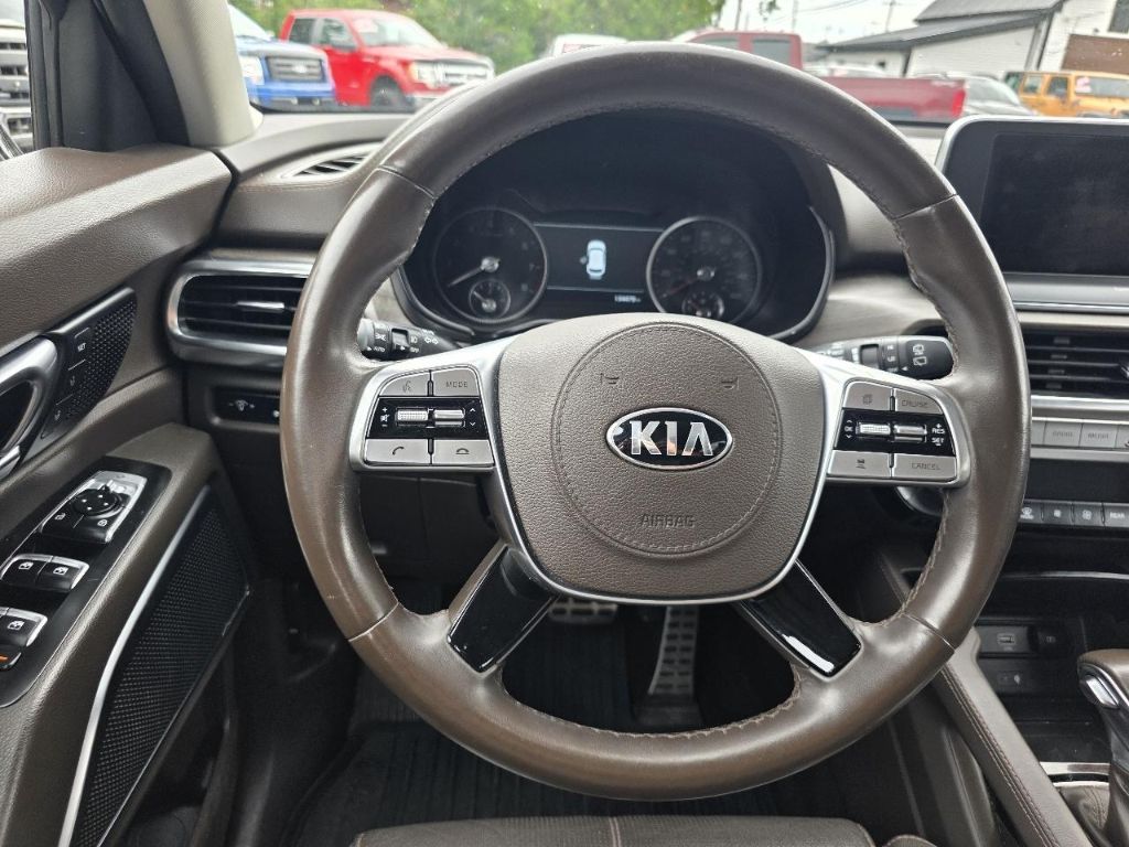 Photo 9 of this KIA TELLURIDE