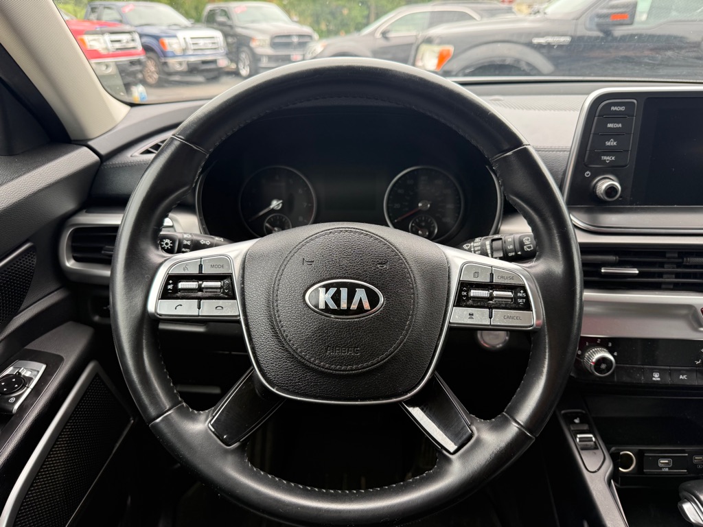 Photo 14 of this KIA TELLURIDE
