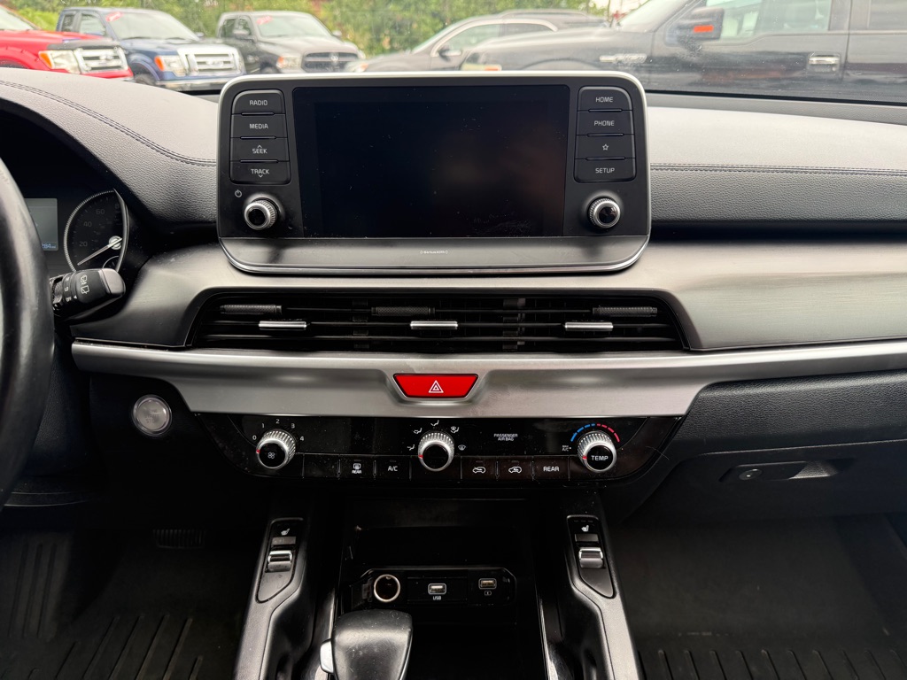 Photo 13 of this KIA TELLURIDE