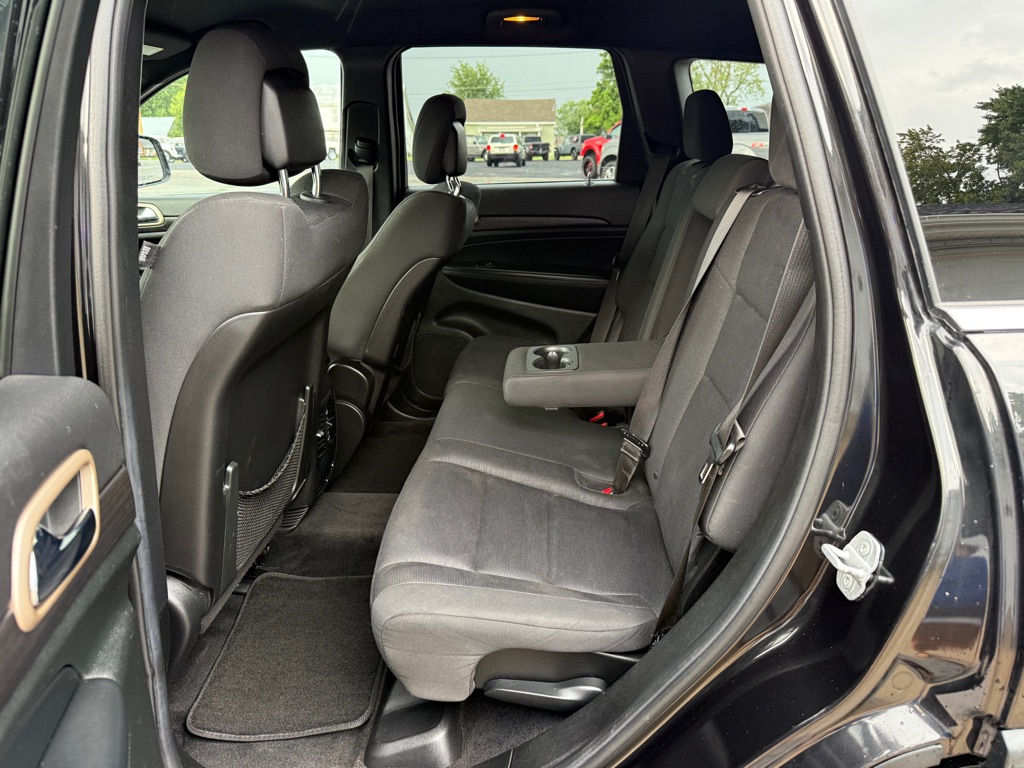 Photo 10 of this JEEP GRAND CHEROKEE