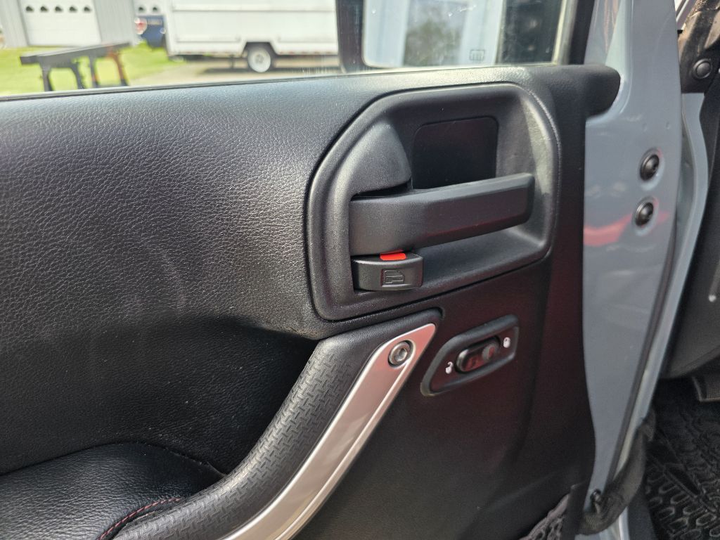 Photo 12 of this JEEP WRANGLER UNLIMI