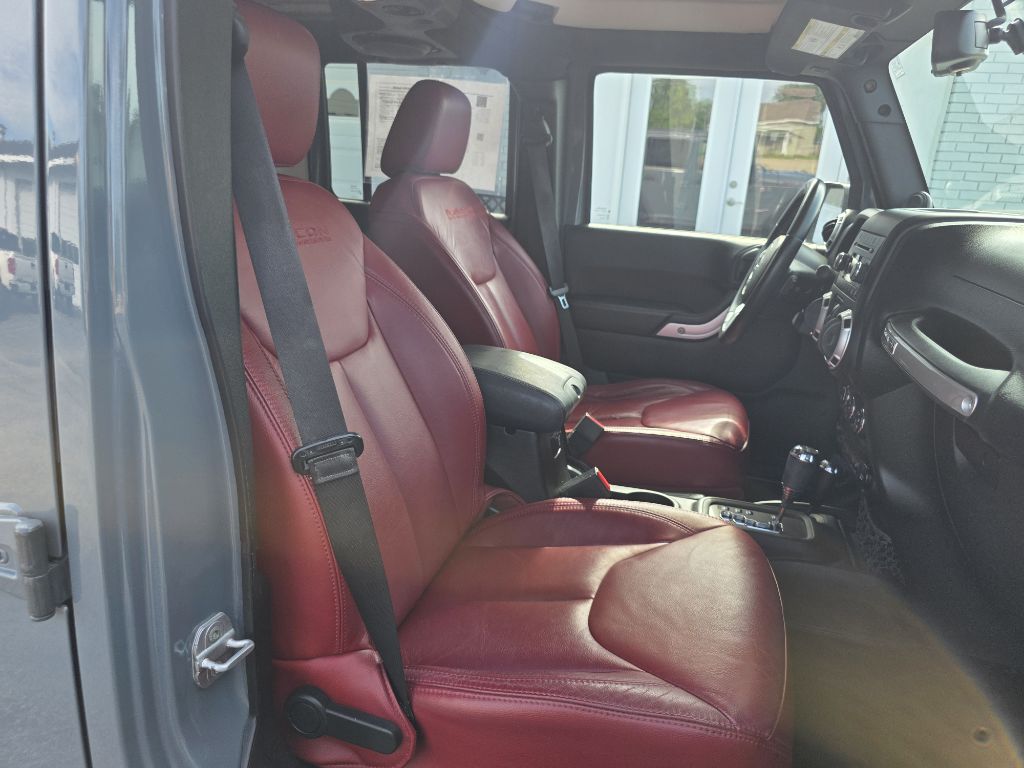 Photo 15 of this JEEP WRANGLER UNLIMI