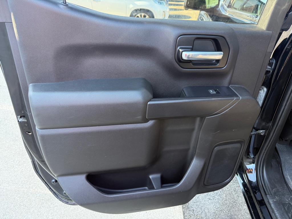 Photo 11 of this CHEVROLET SILVERADO 1500