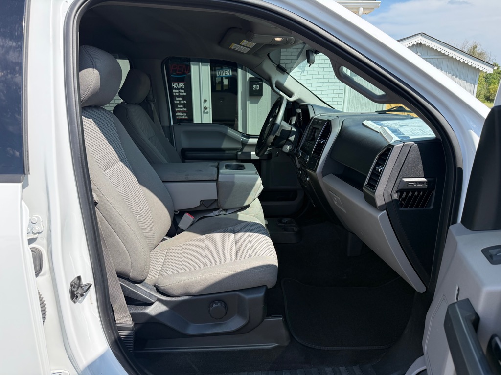 Photo 12 of this FORD F150
