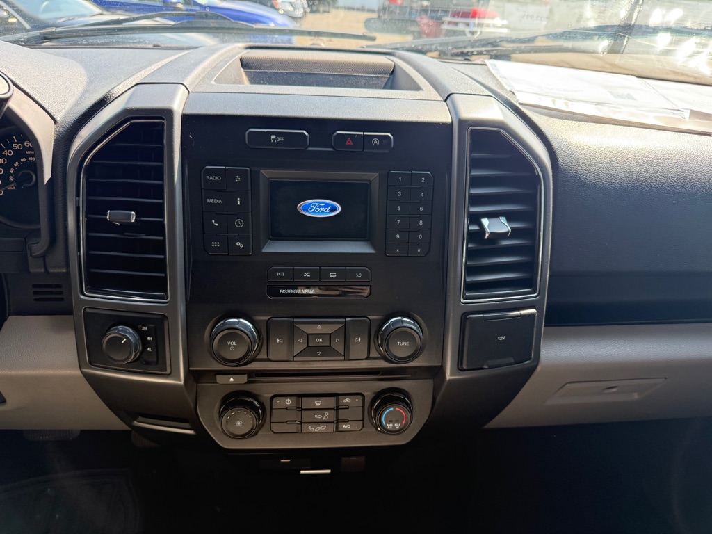 Photo 13 of this FORD F150