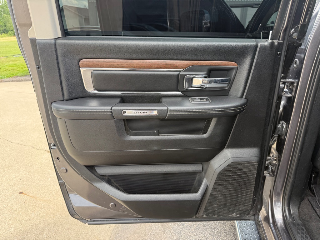 Photo 11 of this RAM 1500