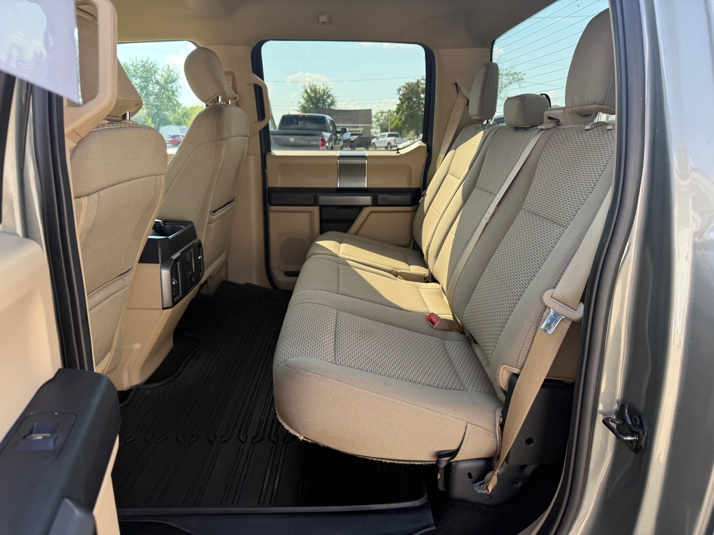 Photo 10 of this FORD F150