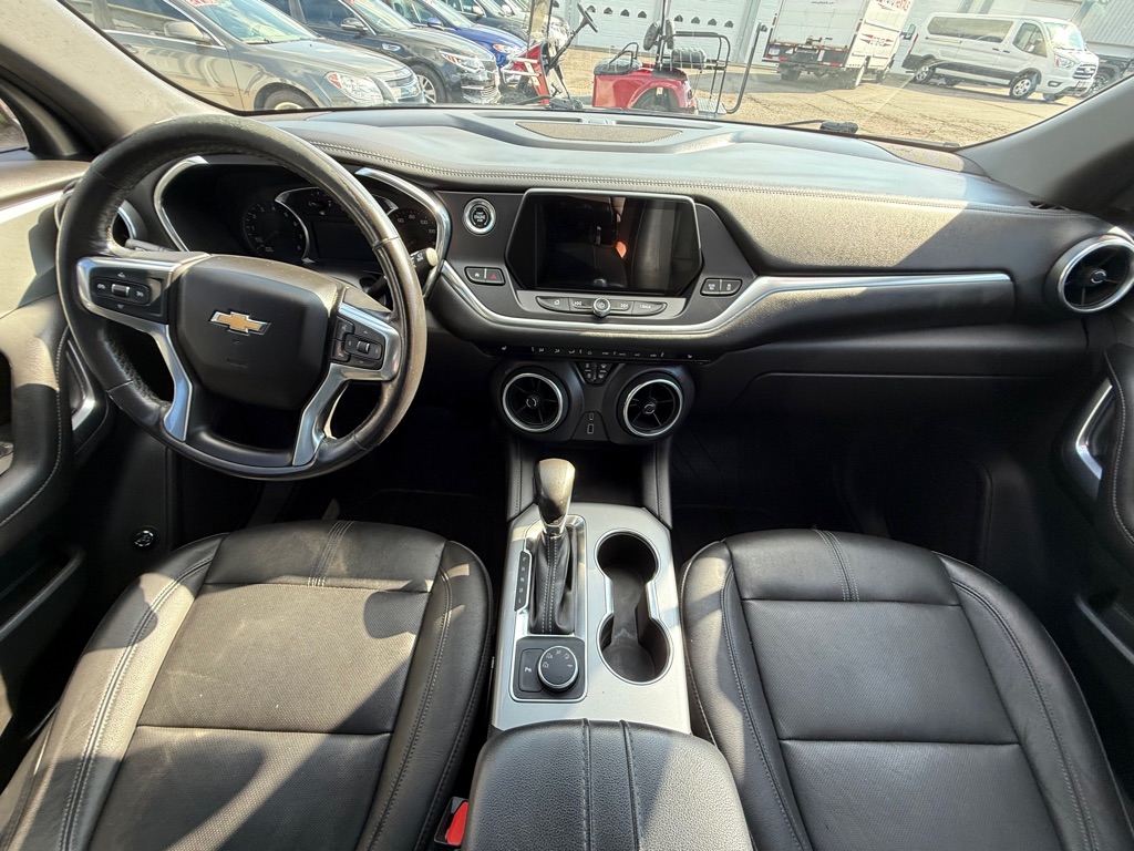 Photo 15 of this CHEVROLET BLAZER