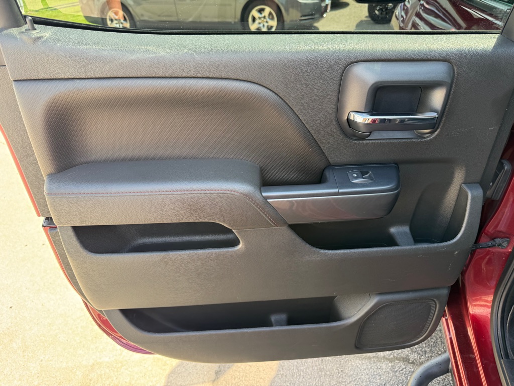 Photo 11 of this GMC SIERRA