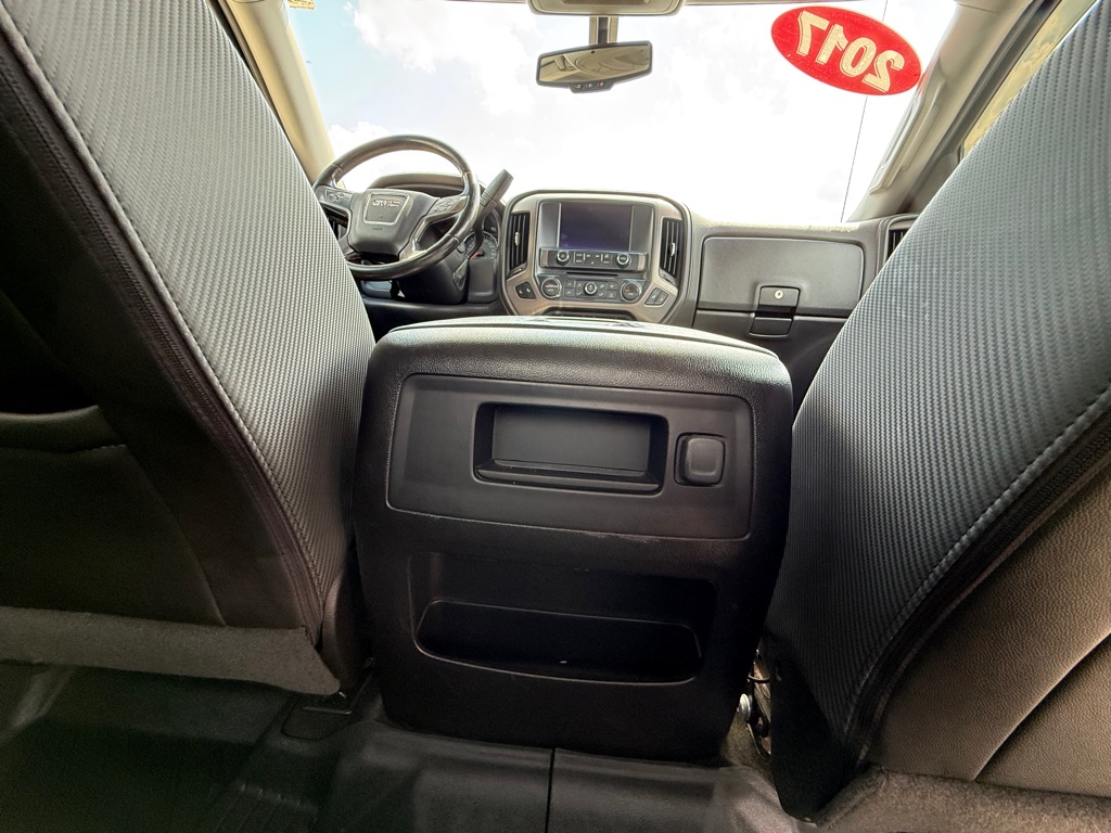 Photo 16 of this GMC SIERRA