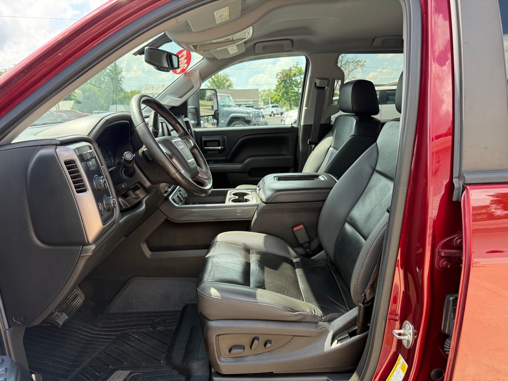 Photo 8 of this GMC SIERRA