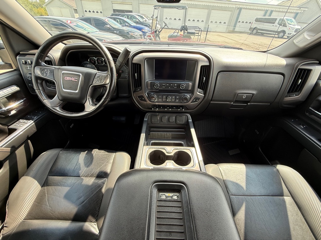 Photo 15 of this GMC SIERRA