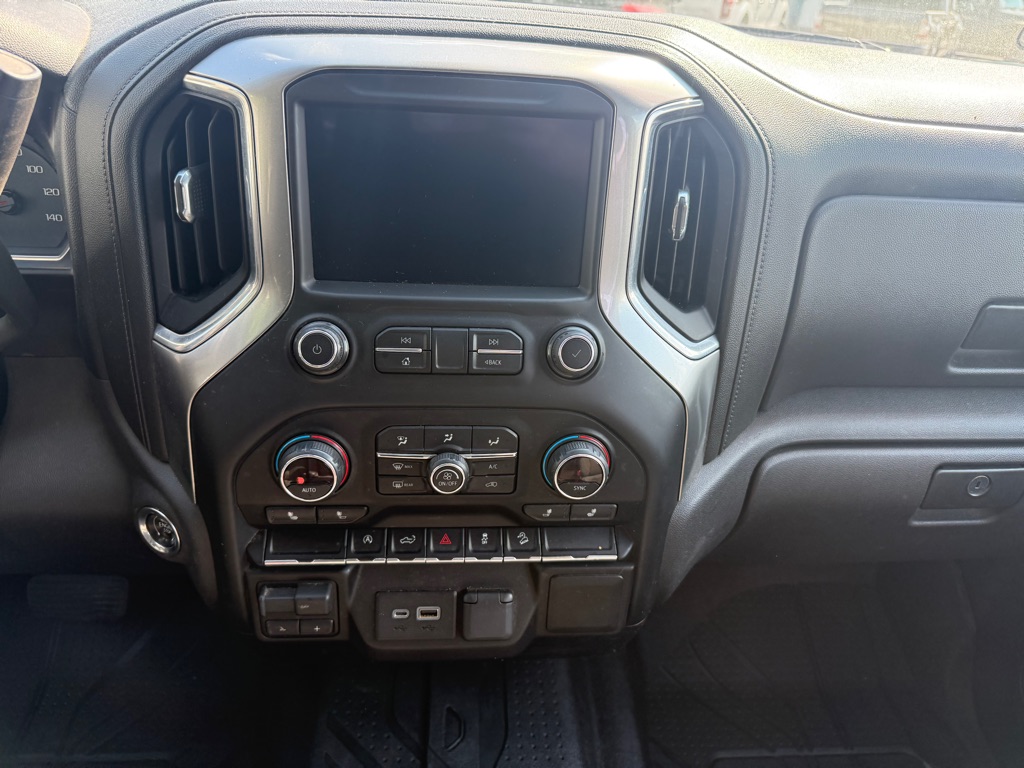 Photo 12 of this CHEVROLET SILVERADO 1500