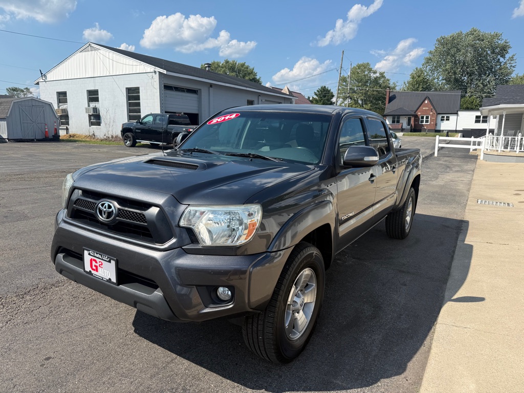 Photo 2 of this TOYOTA TACOMA