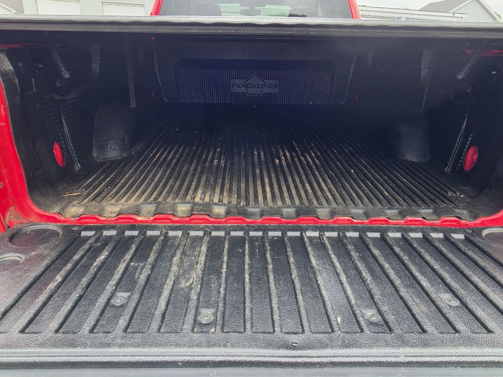 Photo 15 of this GMC SIERRA