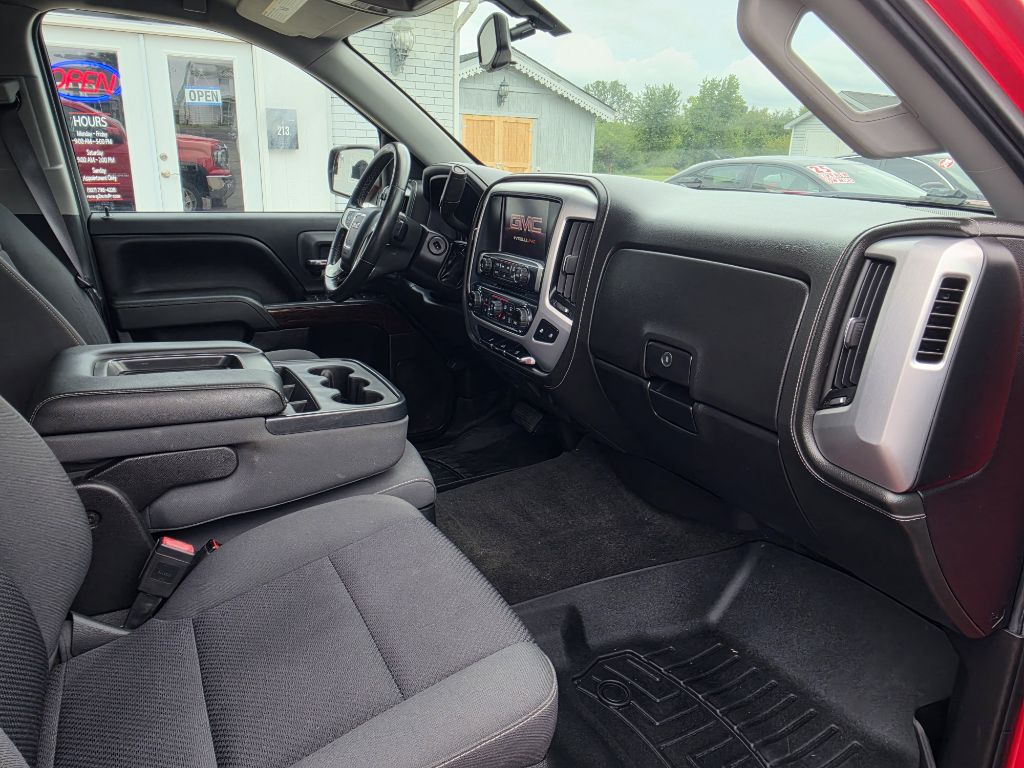 Photo 13 of this GMC SIERRA
