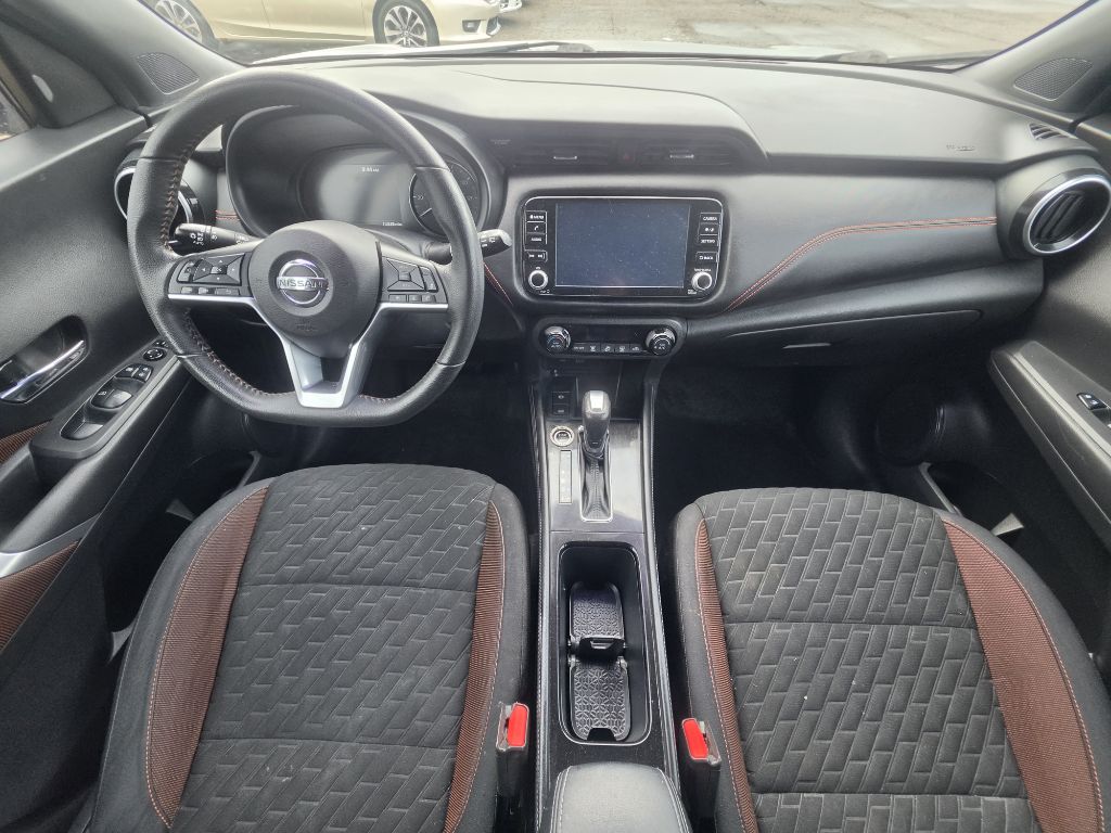 Photo 15 of this NISSAN KICKS