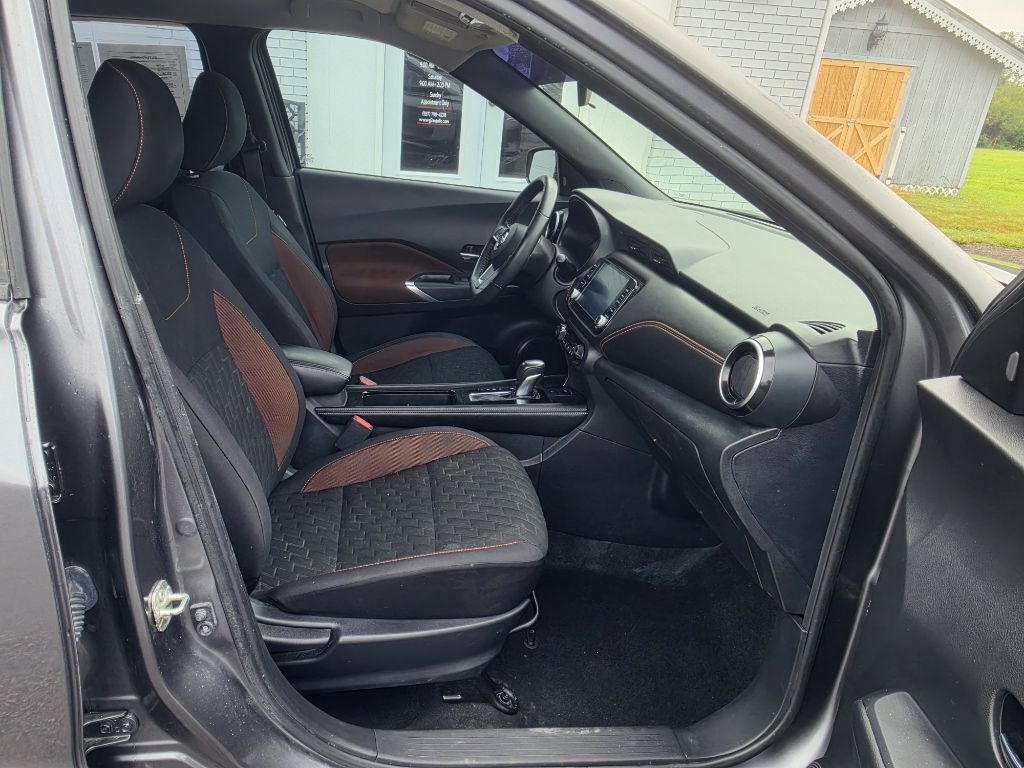 Photo 12 of this NISSAN KICKS
