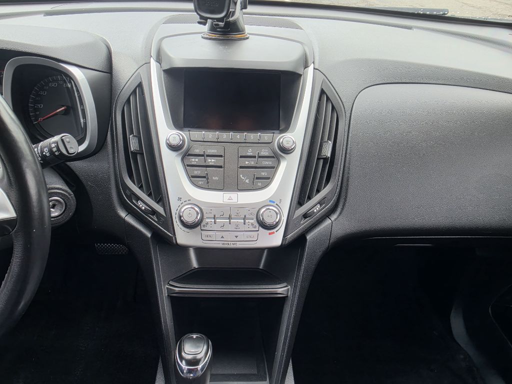 Photo 14 of this CHEVROLET EQUINOX