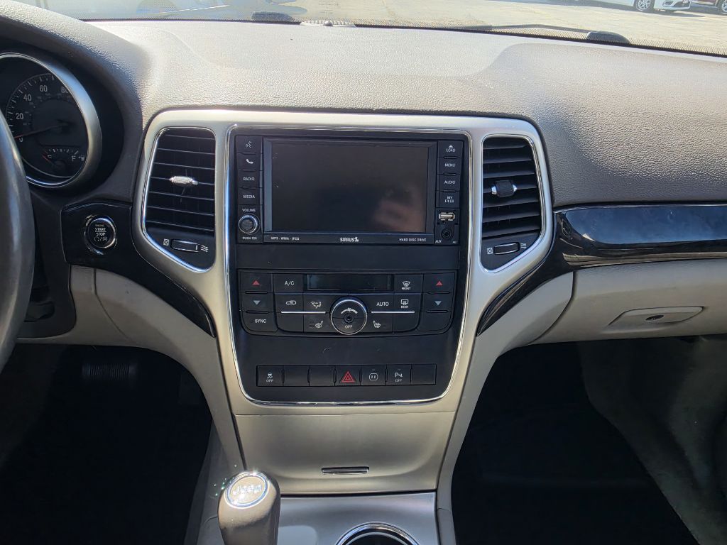 Photo 13 of this JEEP GRAND CHEROKEE