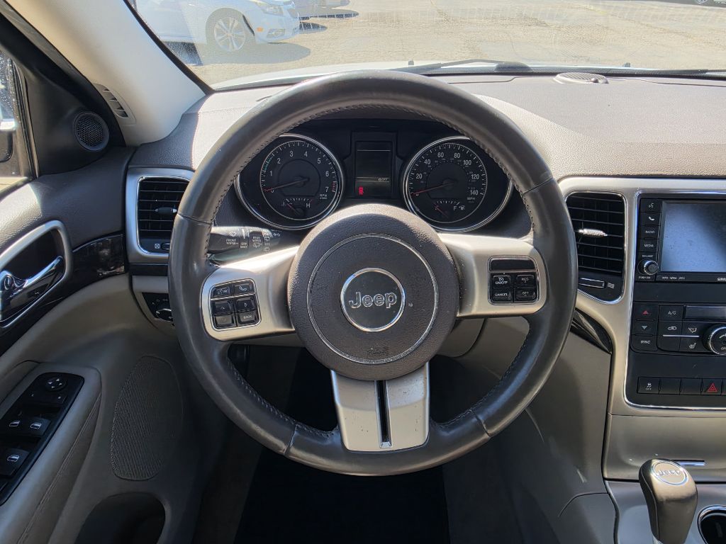 Photo 15 of this JEEP GRAND CHEROKEE