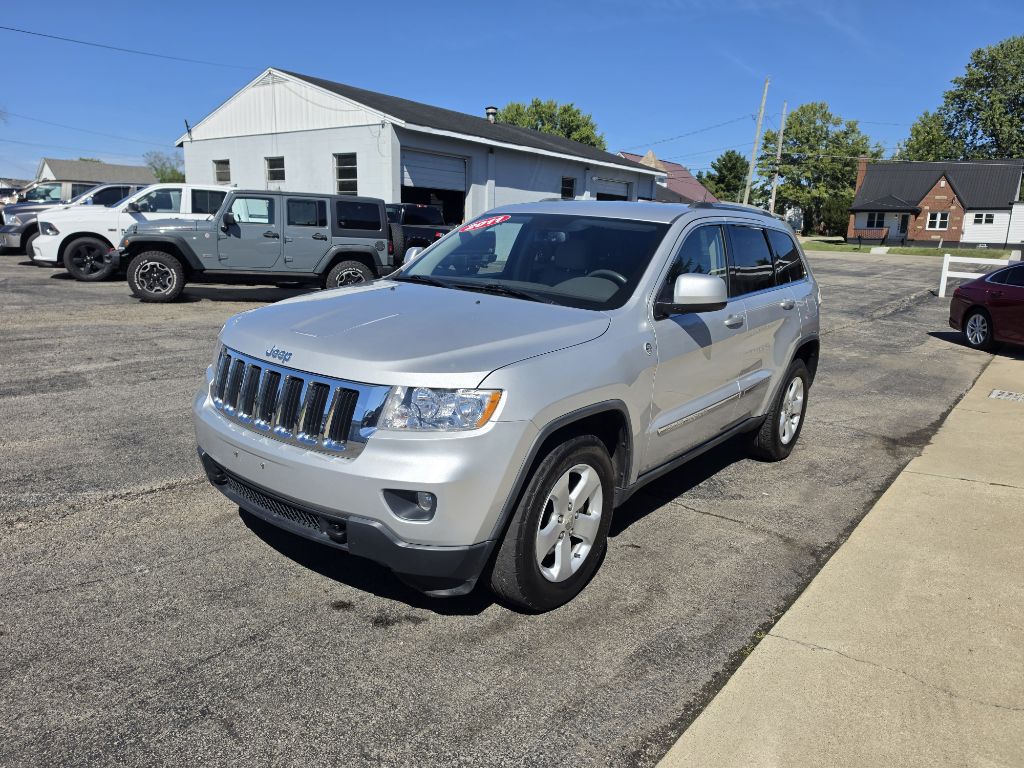 Photo 2 of this JEEP GRAND CHEROKEE