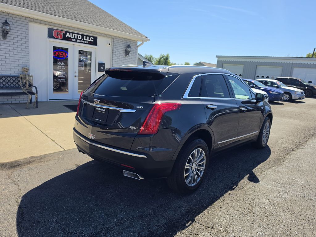 Photo 3 of this CADILLAC XT5