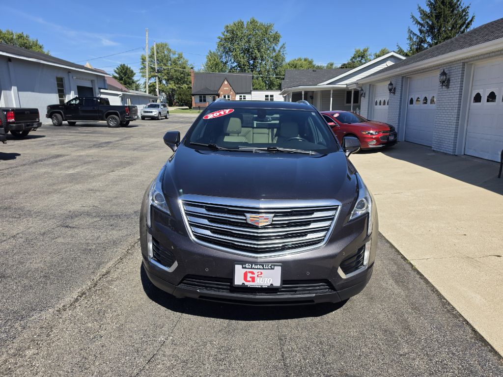 Photo 2 of this CADILLAC XT5
