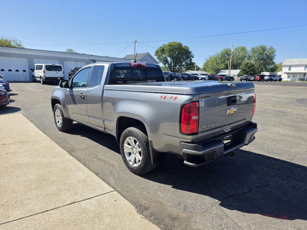 Photo 3 of this CHEVROLET COLORADO